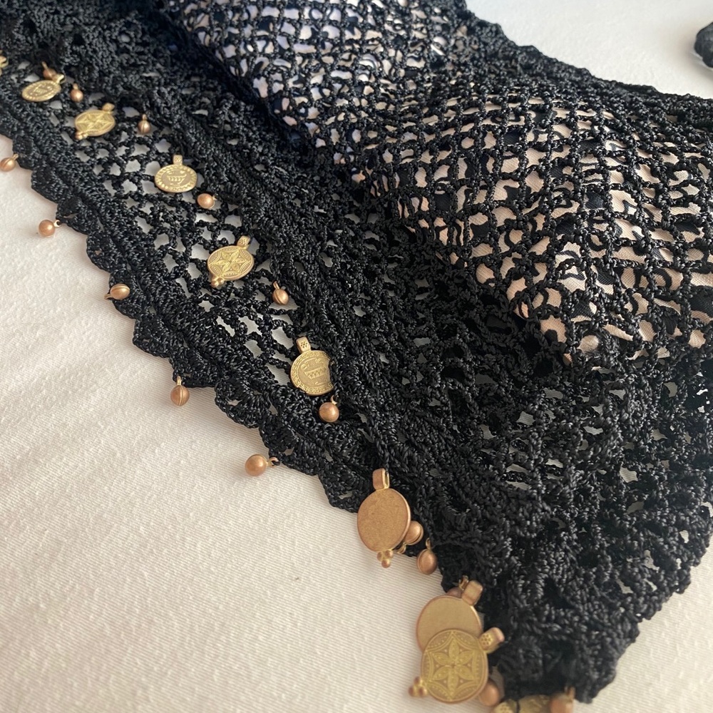 BLACK SWIM TOP - Picture 3 of 4